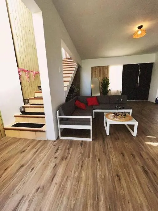 Tribeka House Villa Islote